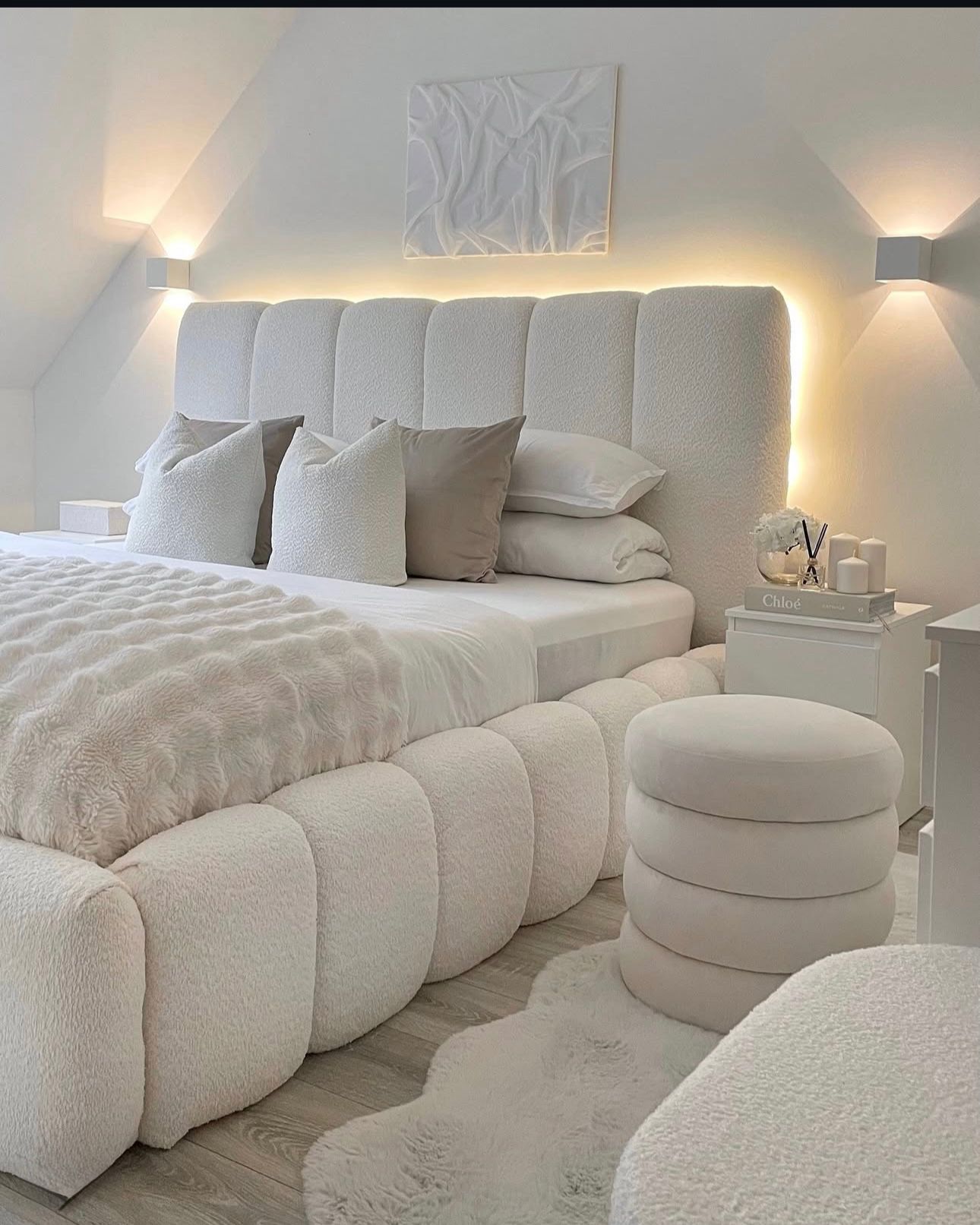 Aura cloud bed range