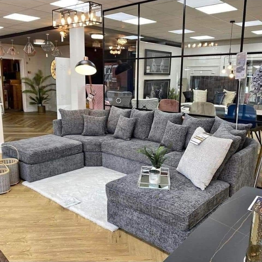 Screenshot_20250821_233940_Facebook