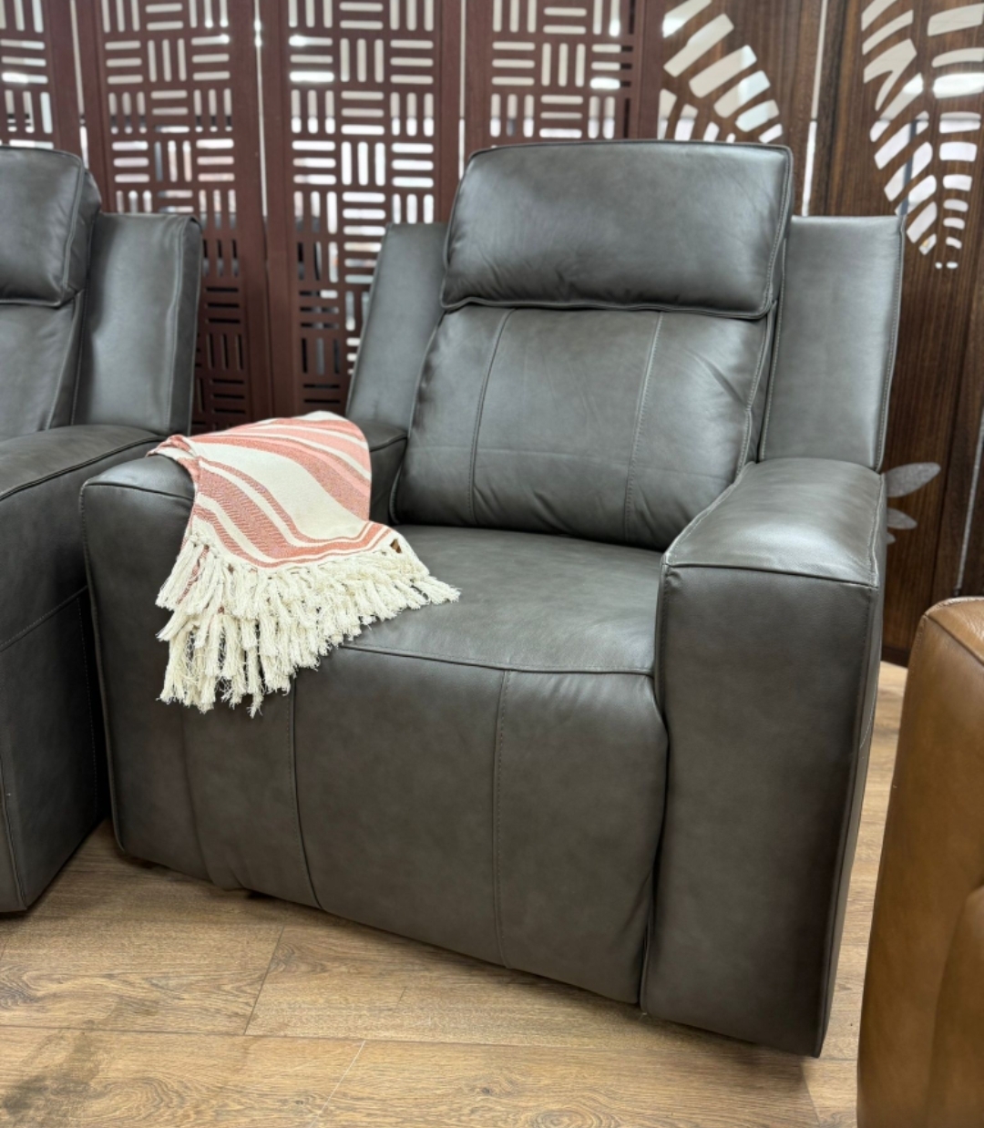 Screenshot_20251124_174602_WhatsAppBusiness