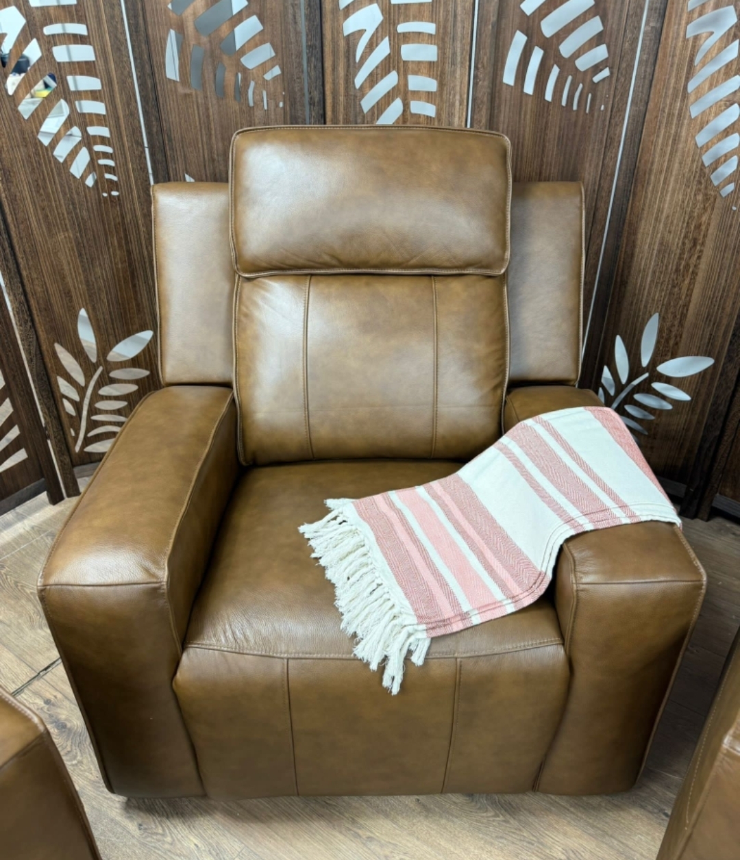 Screenshot_20251124_174611_WhatsAppBusiness