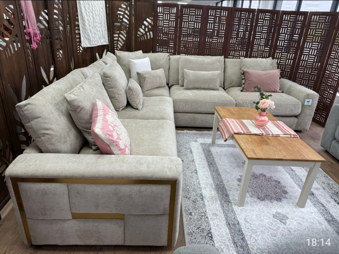 Screenshot_20251127_211534_WhatsAppBusiness