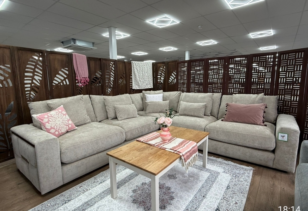 Screenshot_20251127_211544_WhatsAppBusiness