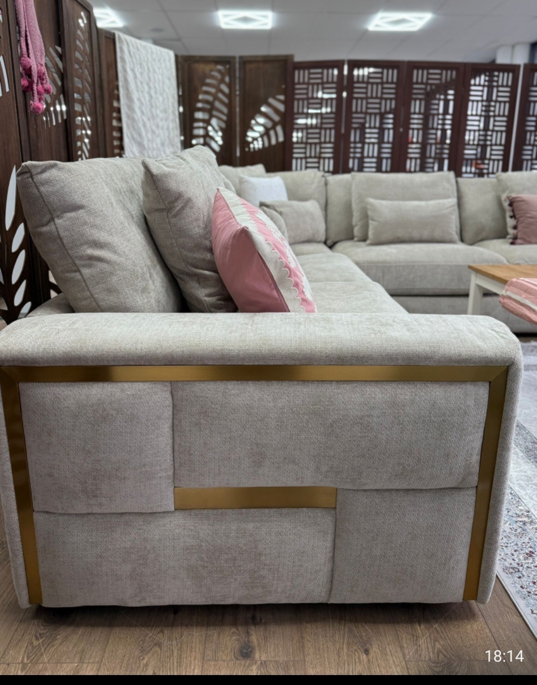 Screenshot_20251127_211556_WhatsAppBusiness