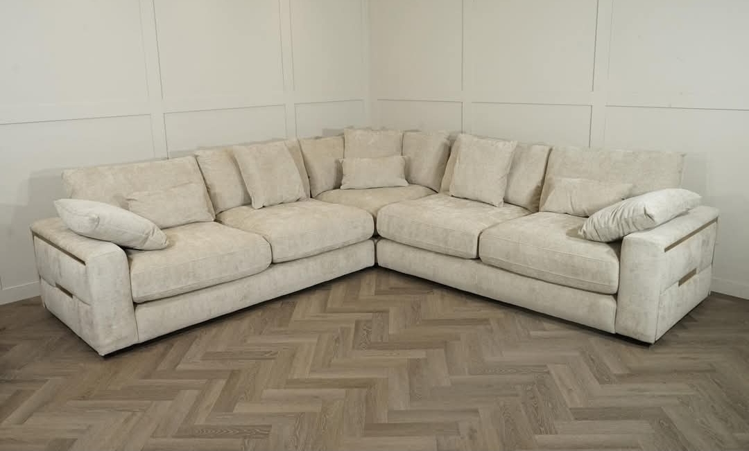 Screenshot_20251130_015642_Facebook