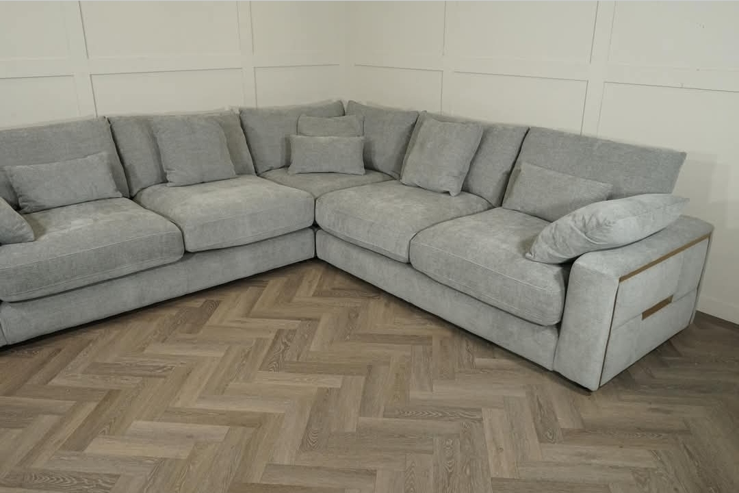 Screenshot_20251130_015727_Facebook